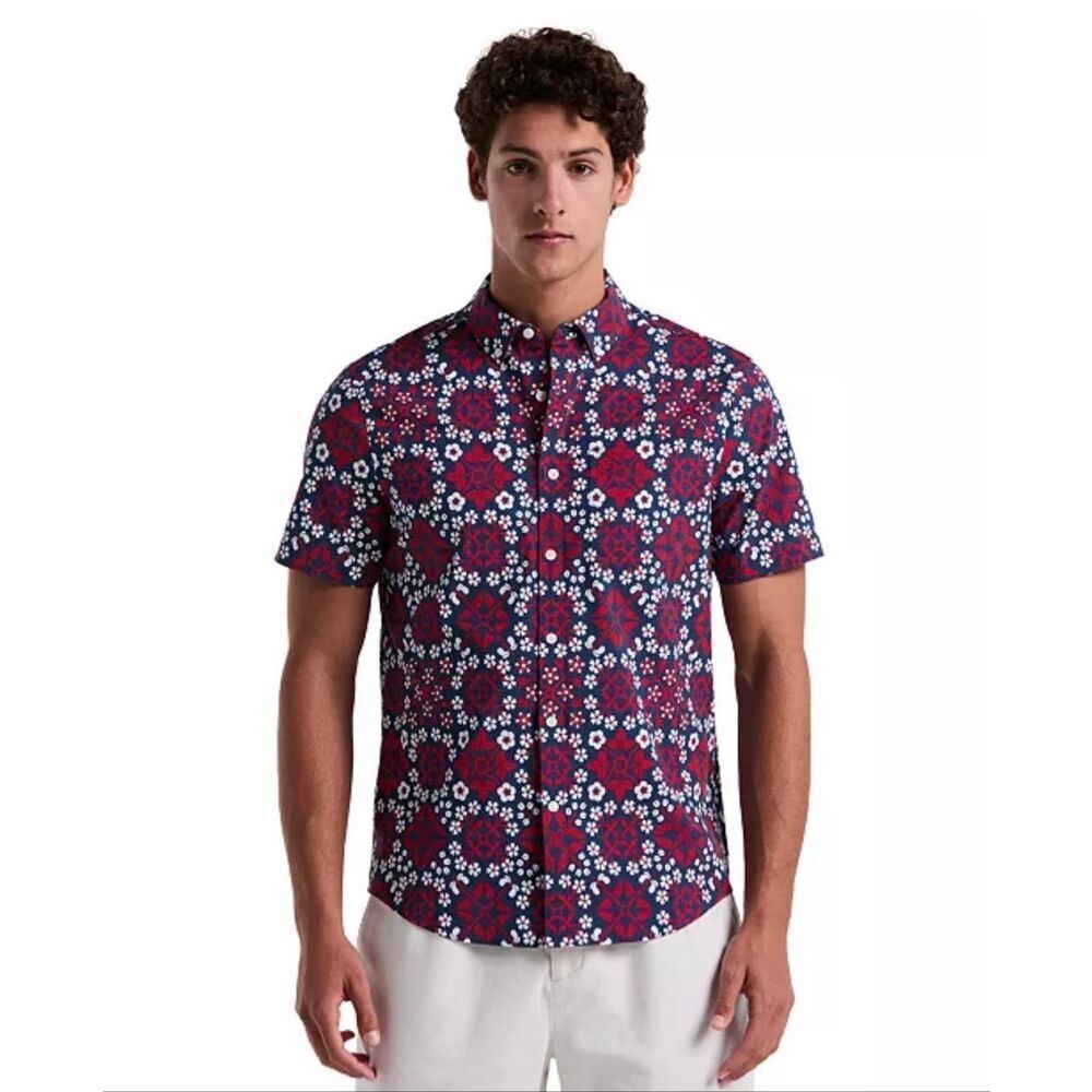 Penguin by Munsing Wear Slim Fit Short Sleeve Medallion Print Button-Down Shirt